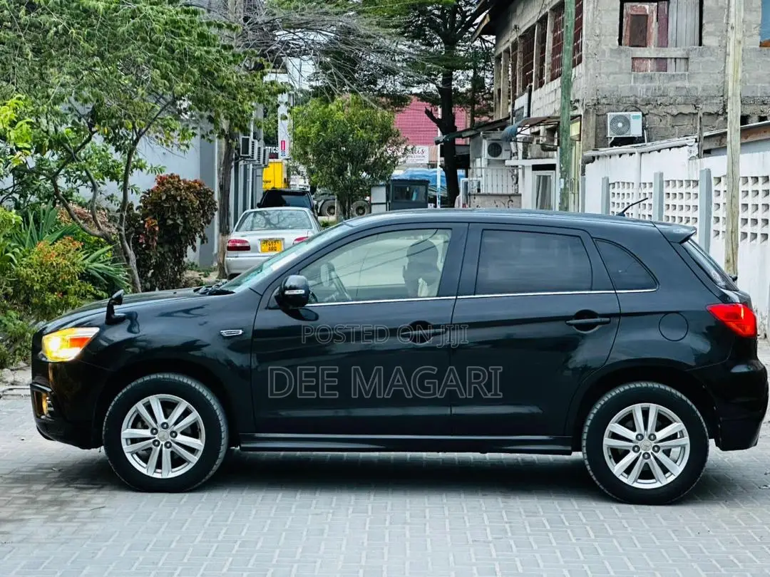 Mitsubishi RVR 2.0 2012 Black