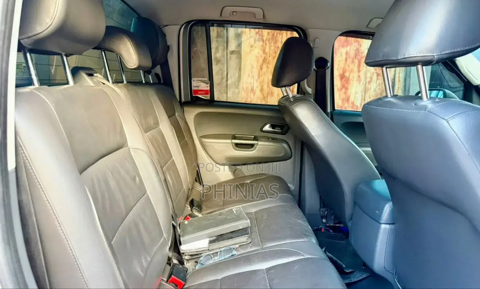 Volkswagen Amarok 2011 Gray
