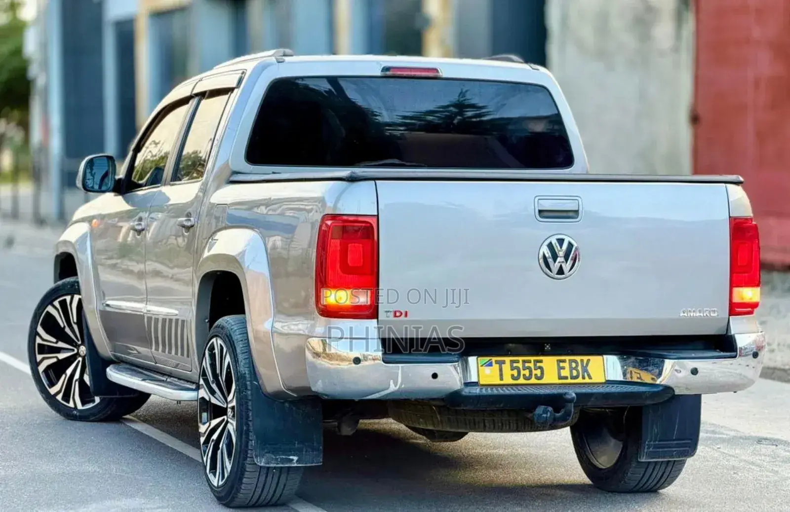 Volkswagen Amarok 2011 Gray