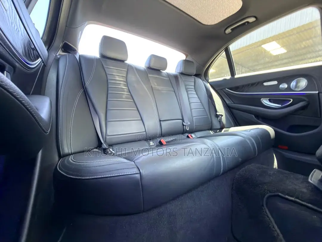 Mercedes-Benz E250 2017 Black