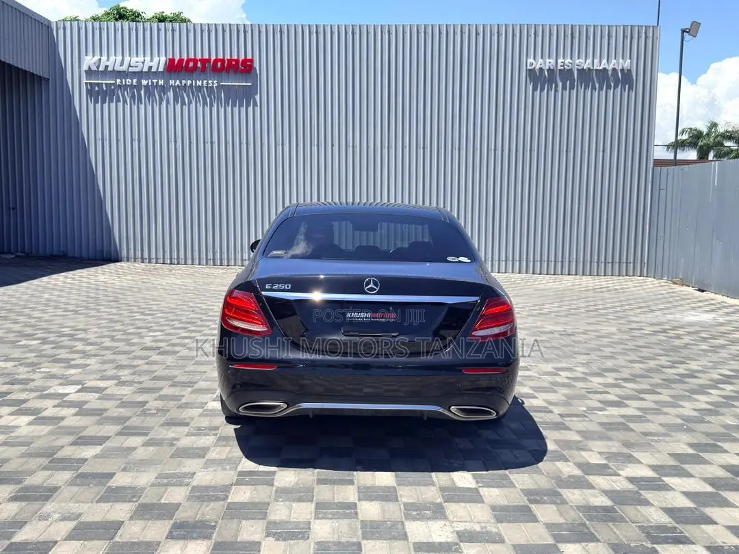 Mercedes-Benz E250 2017 Black
