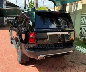New Toyota Land Cruiser Prado 2.8 2024 Matt Black