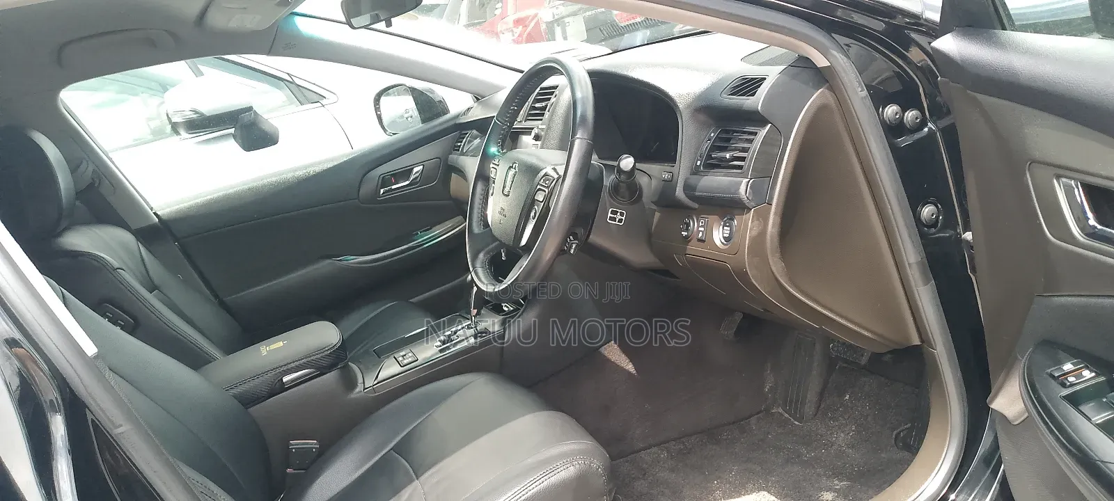 Toyota Crown 2009 Black