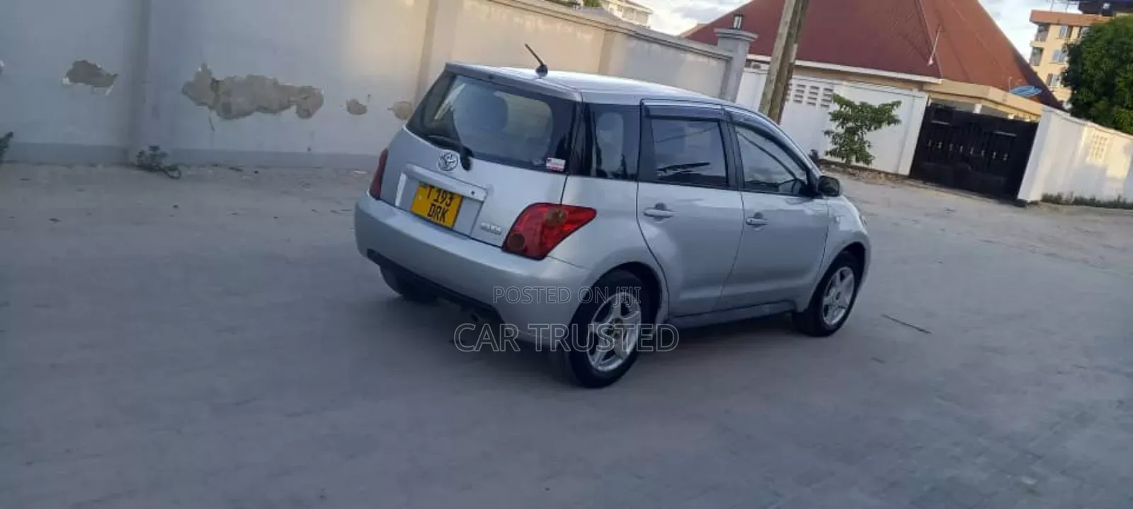 Toyota IST 2005 Silver