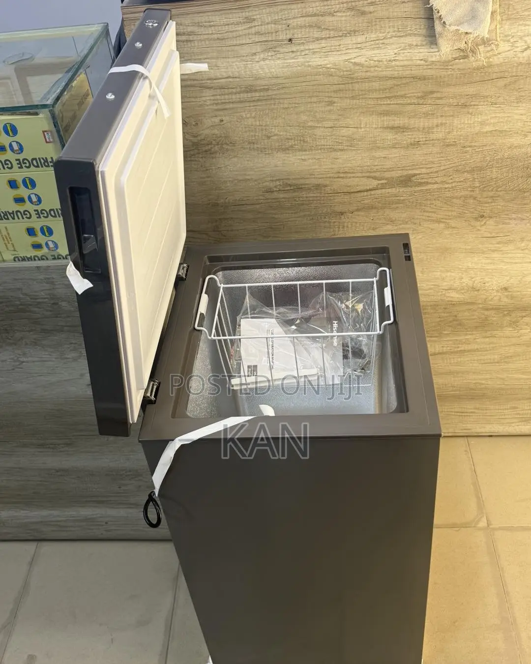 Hisense Freezer 100l