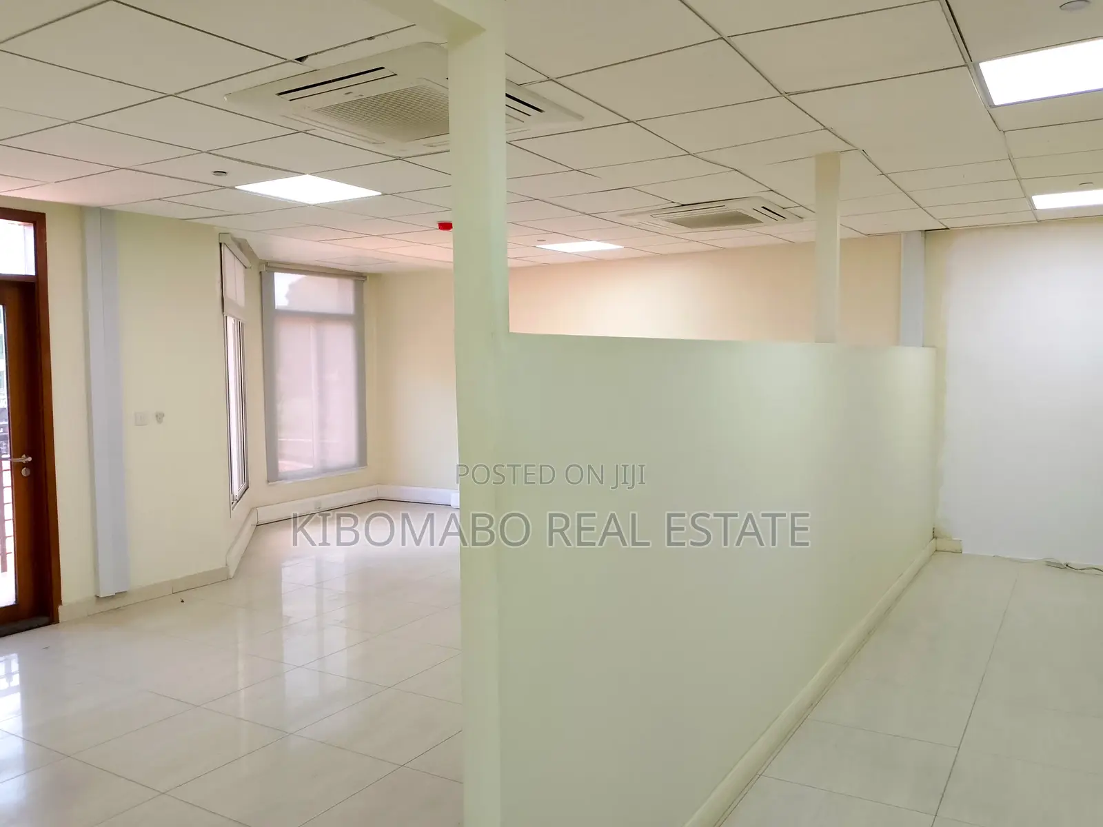 Private and Big Office Space With Partitions; 380 SQM Rental Top Floor