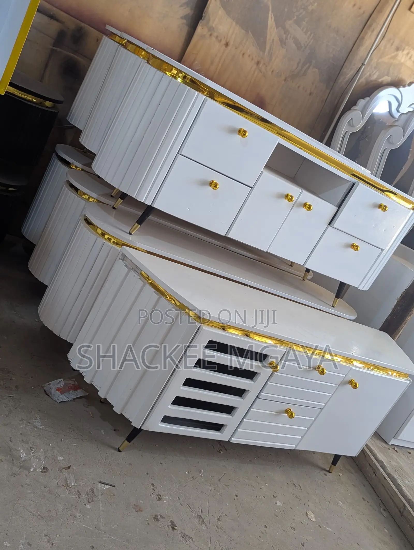Tv Stand Five Fut High Quality