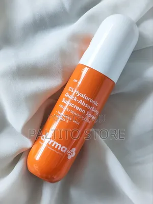 Derma Co 1% Hyaluronic Quick-Absorbing Sunscreen Spray
