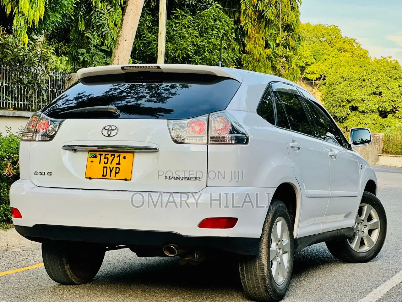 Toyota Harrier 2005 White