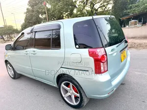 Toyota Raum 2008 Blue