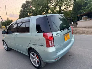 Toyota Raum 2008 Blue