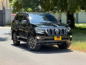Toyota Land Cruiser Prado 2.8 2023 Black