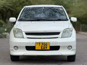 Toyota IST 2005 White
