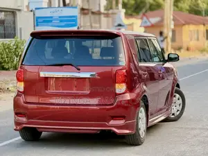 Toyota Corolla Rumion Hatchback 1.5 FWD 2010 Maroon