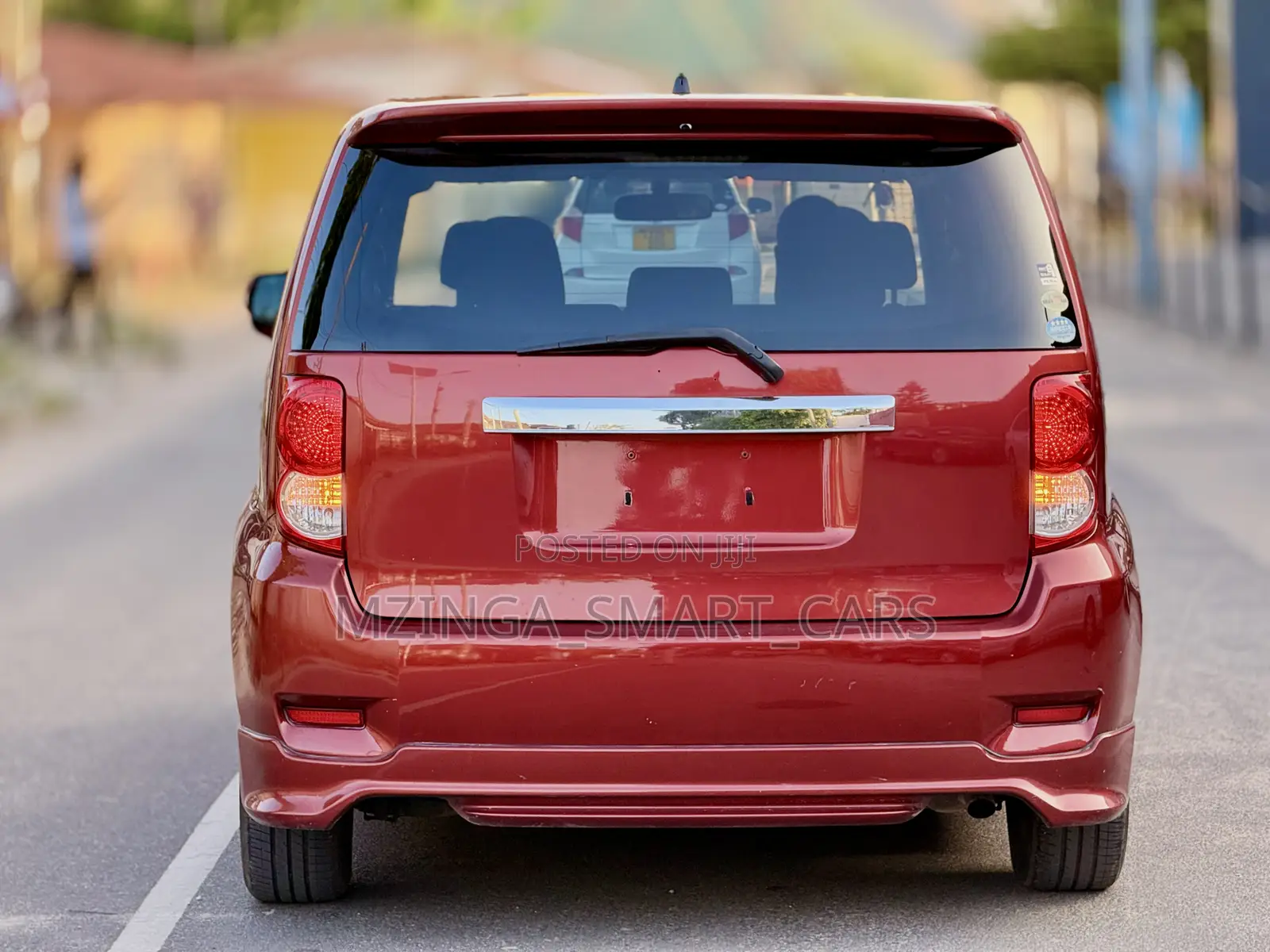 Toyota Corolla Rumion Hatchback 1.5 FWD 2010 Maroon