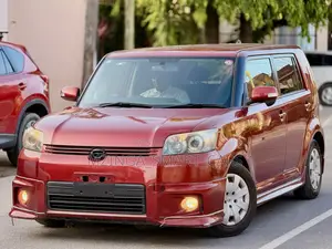 Toyota Corolla Rumion Hatchback 1.5 FWD 2010 Maroon