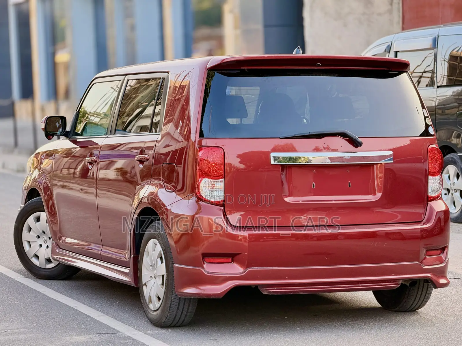 Toyota Corolla Rumion Hatchback 1.5 FWD 2010 Maroon