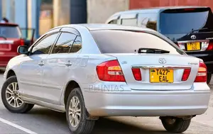 Toyota Premio 2005 Silver