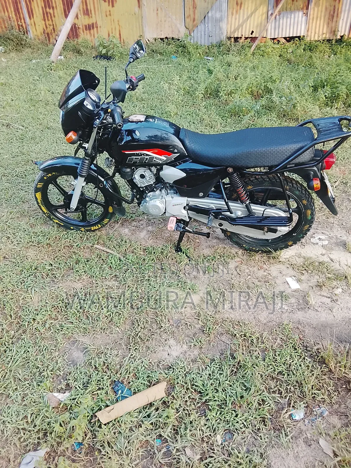 New TVS HLX 125 2025 Black