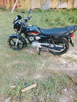 New TVS HLX 125 2025 Black