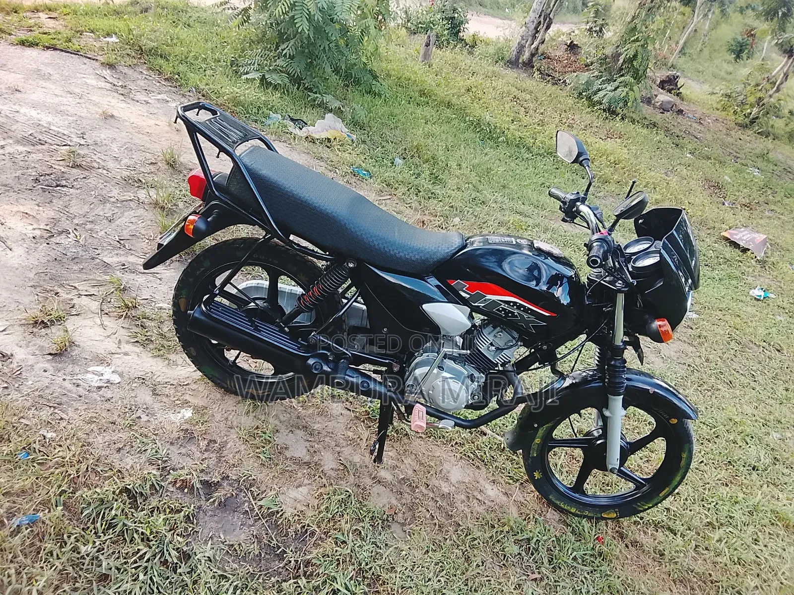 New TVS HLX 125 2025 Black