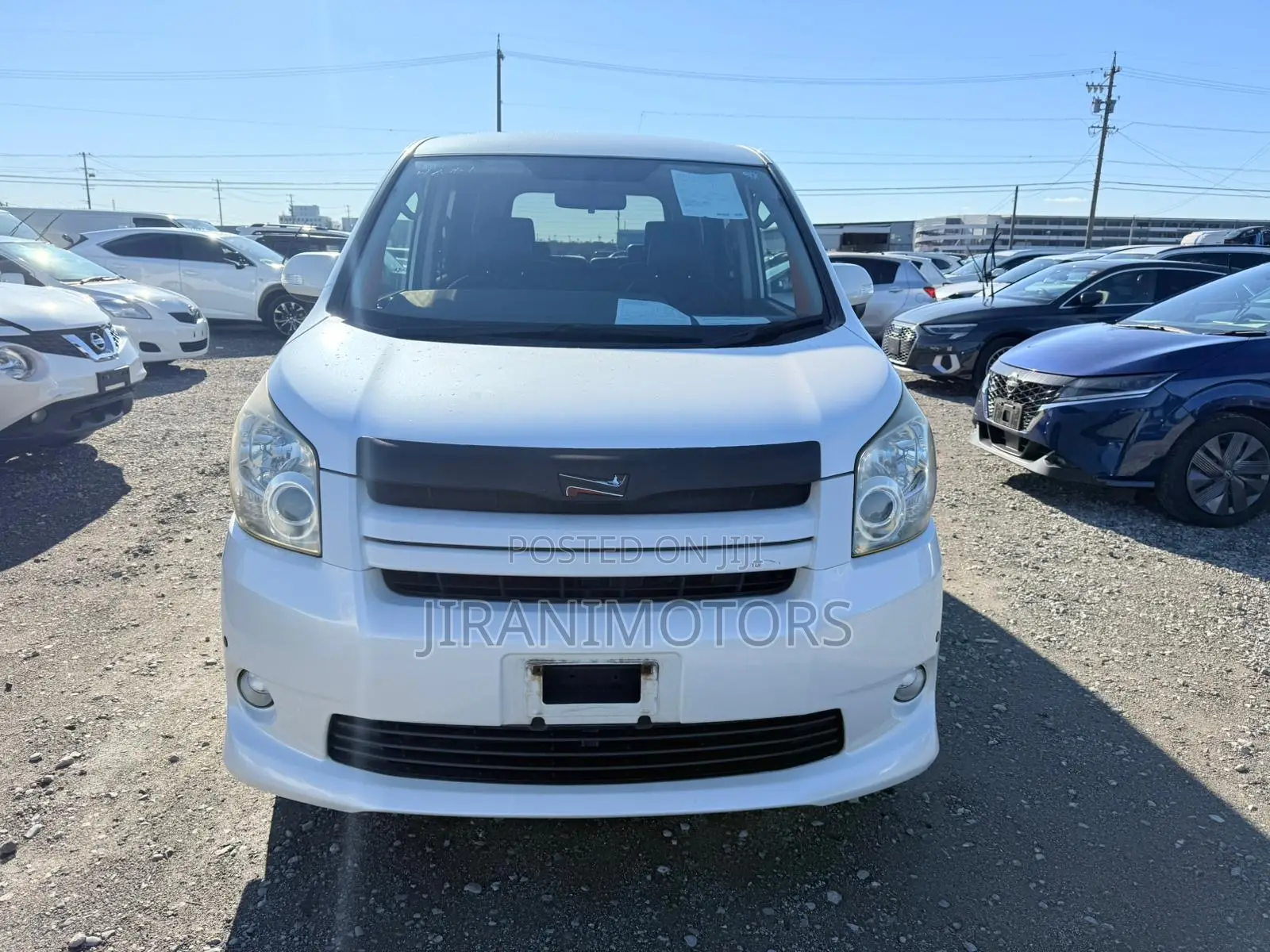 Toyota Noah 2.0 143hp AWD (7 Seater) 2008 White