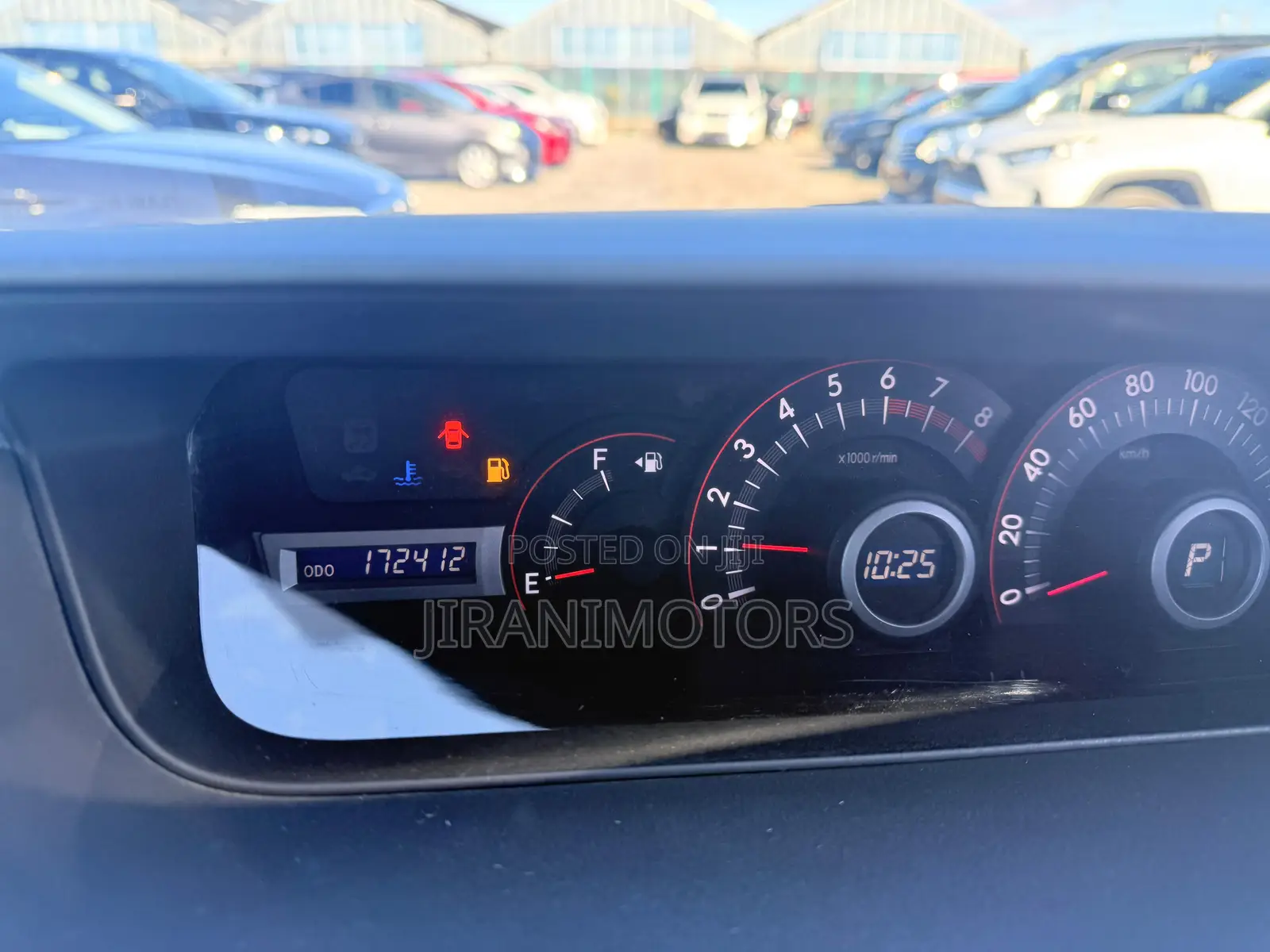 Toyota Noah 2.0 143hp AWD (7 Seater) 2008 White
