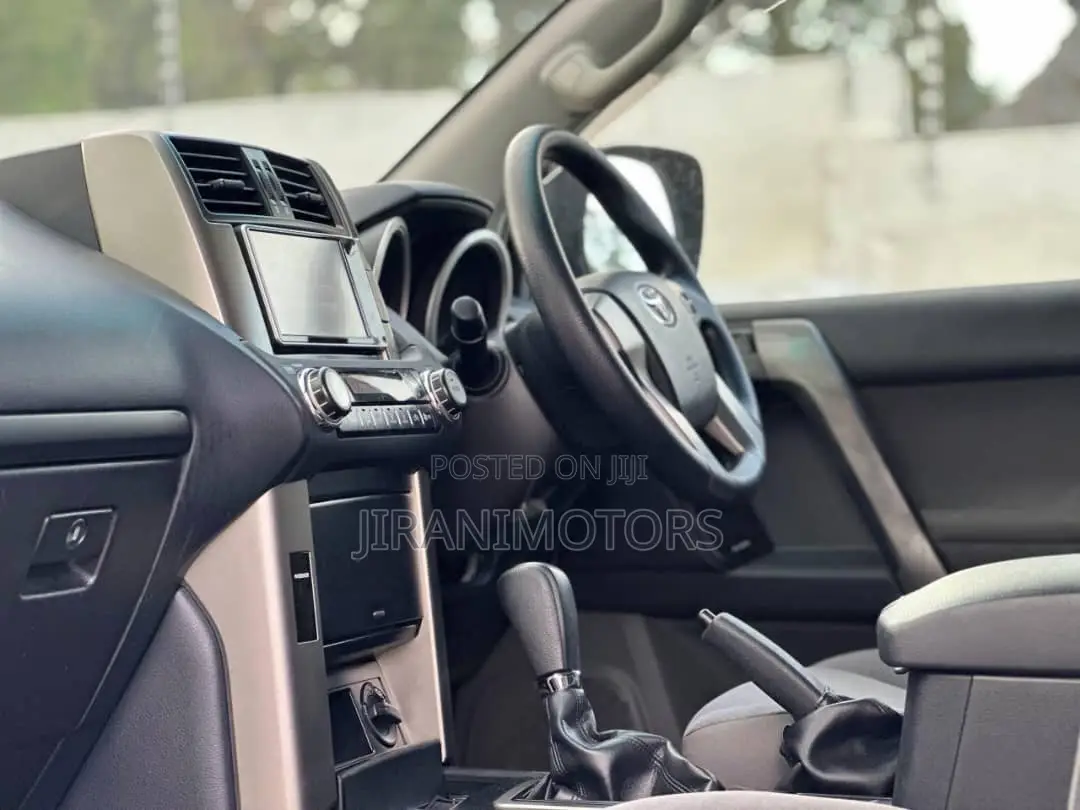 Toyota Land Cruiser Prado 2.7 i 2010 Black