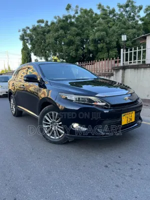 Toyota Harrier 2.0 2016 Black