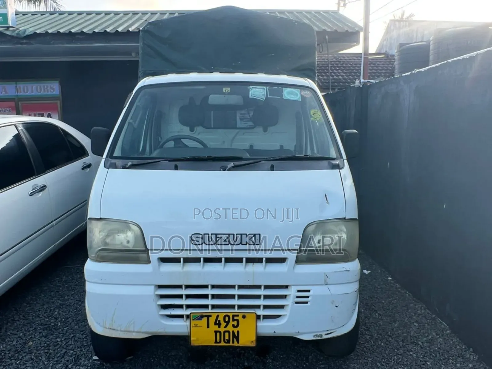 Suzuki Super Carry 2000 White