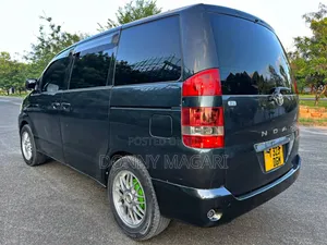 Toyota Noah 2.0 AWD (8 Seater) 2005 Black