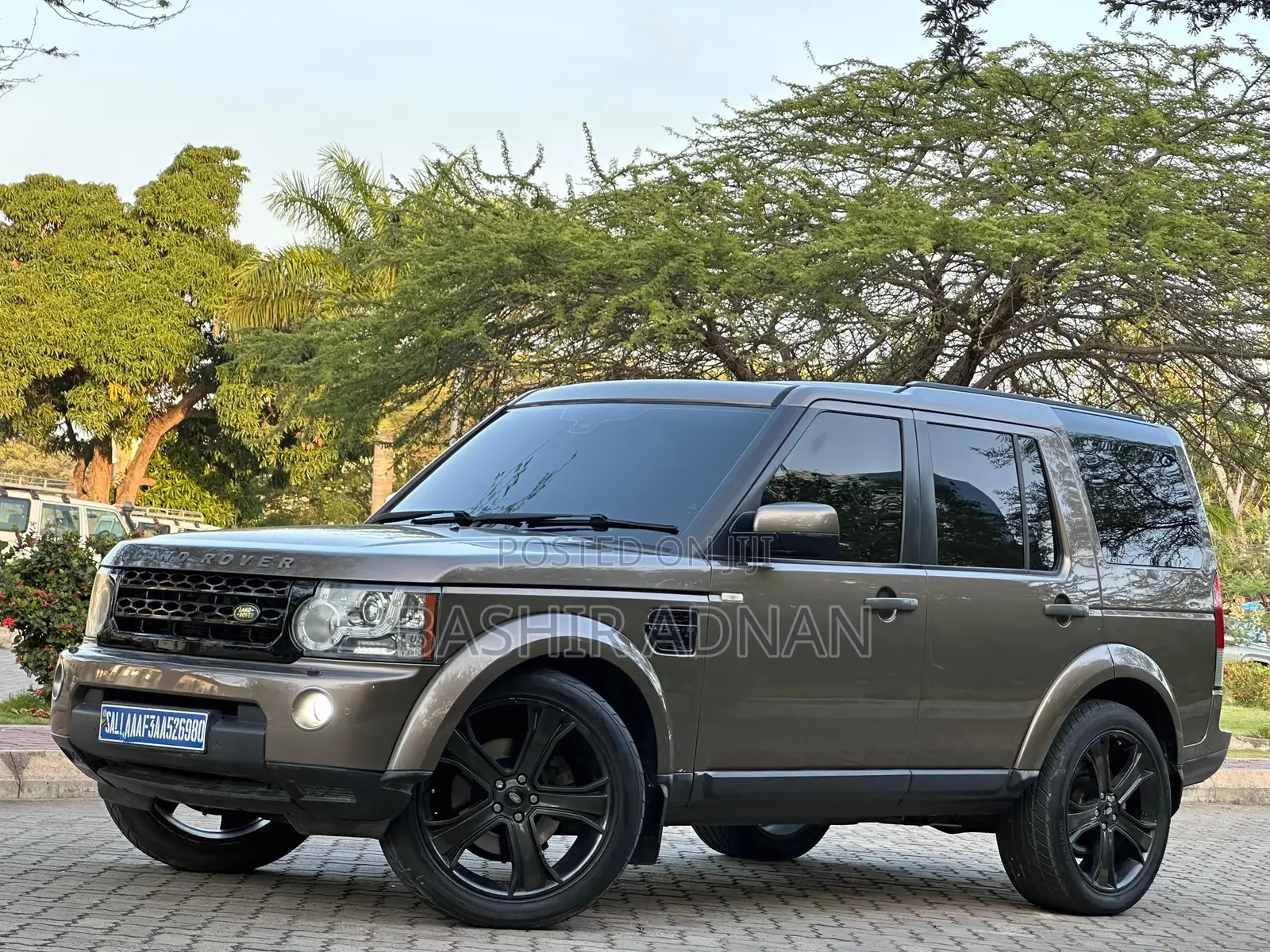 Land Rover Discovery 2010 Brown