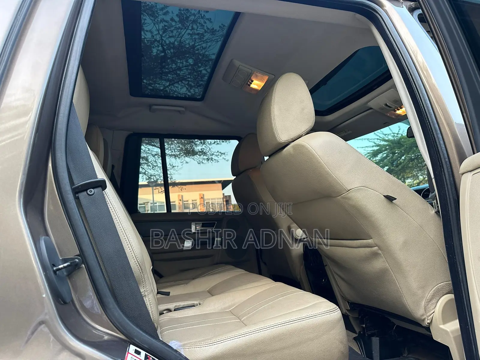 Land Rover Discovery 2010 Brown