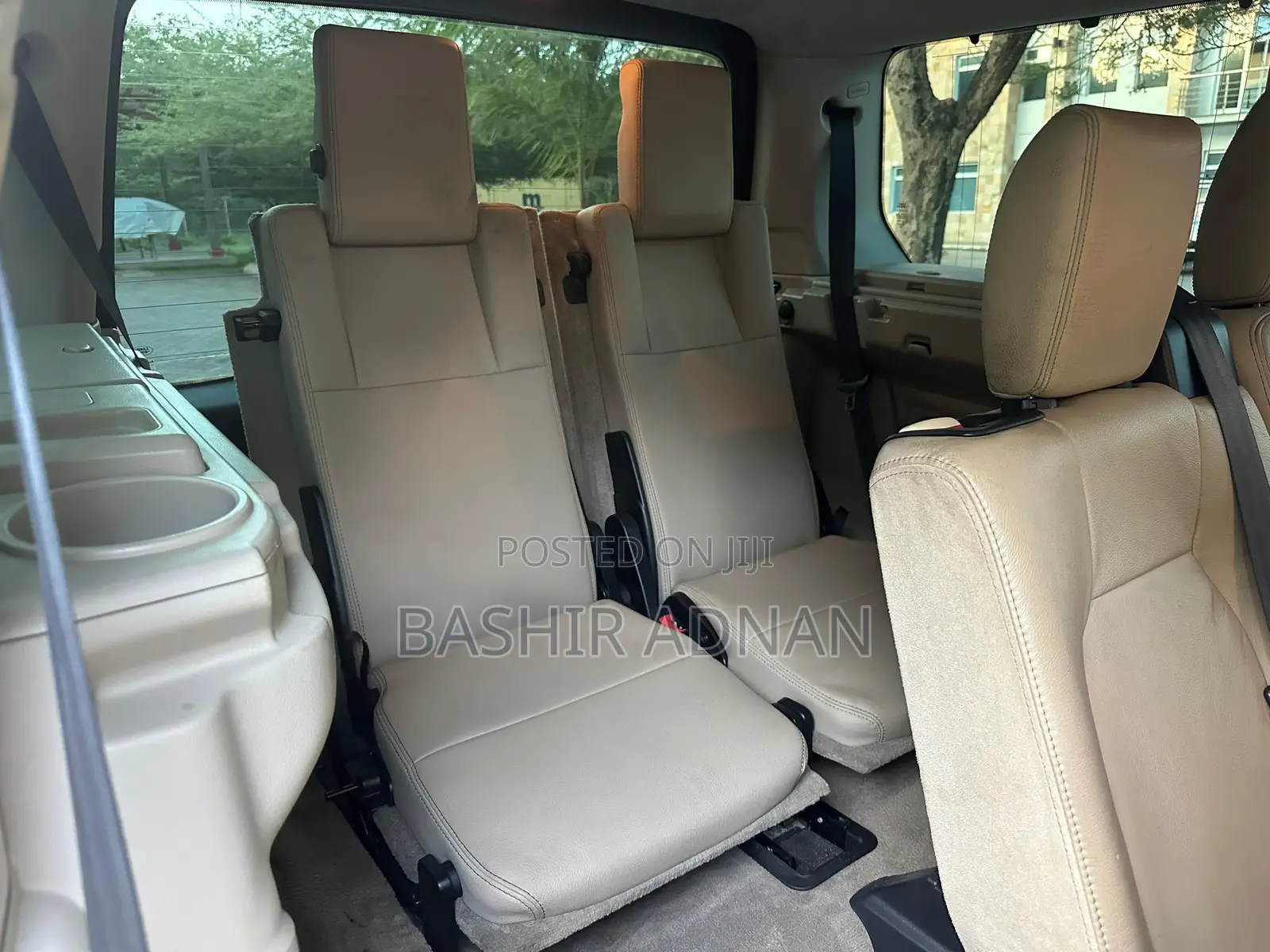 Land Rover Discovery 2010 Brown