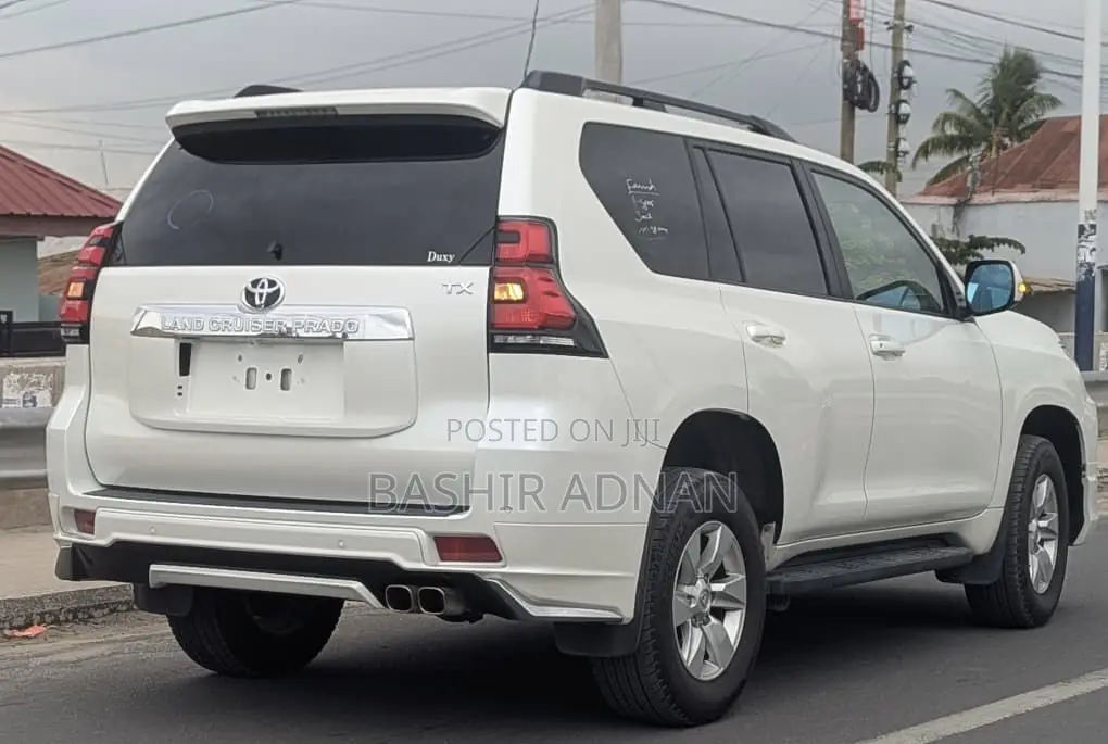 Toyota Land Cruiser Prado 2.7 2019 Off white