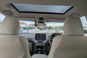 Toyota Land Cruiser Prado 2.7 2019 Off white