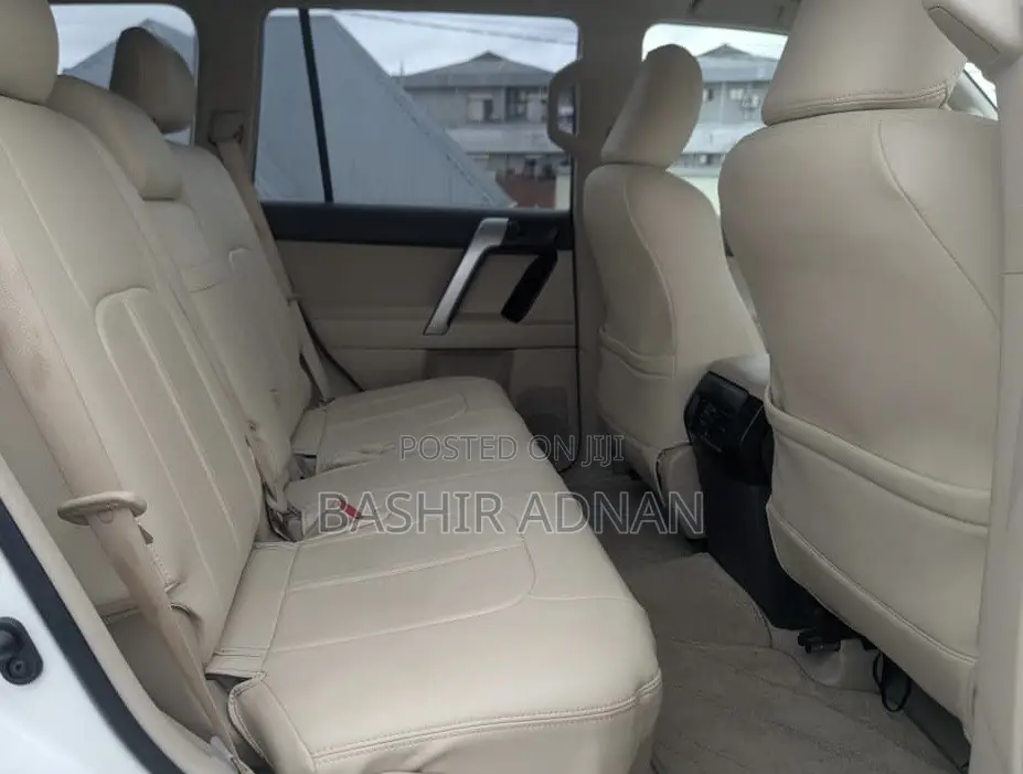 Toyota Land Cruiser Prado 2.7 2019 Off white