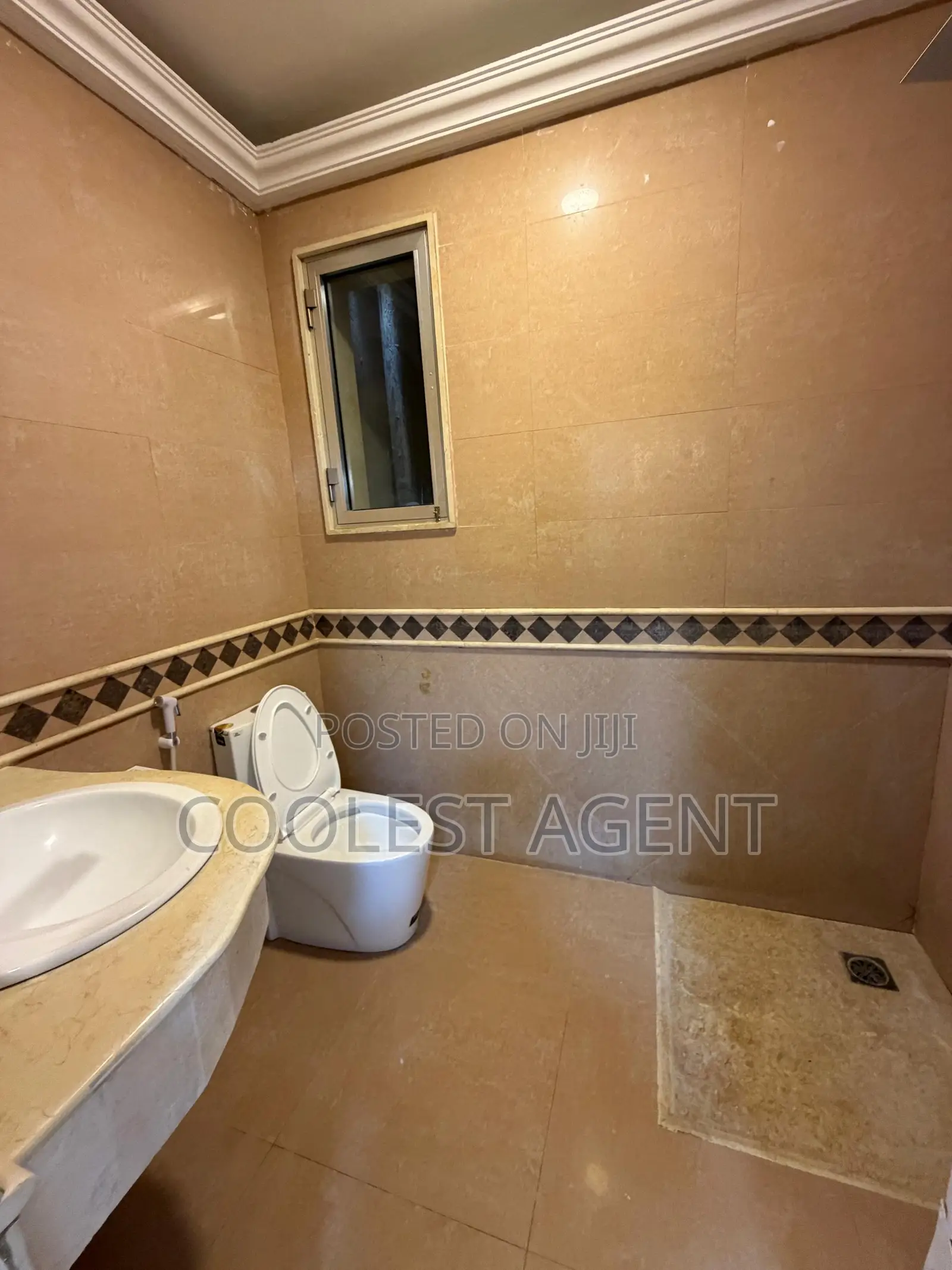 4bdrm Villa in Coolest Estate, Masaki for rent