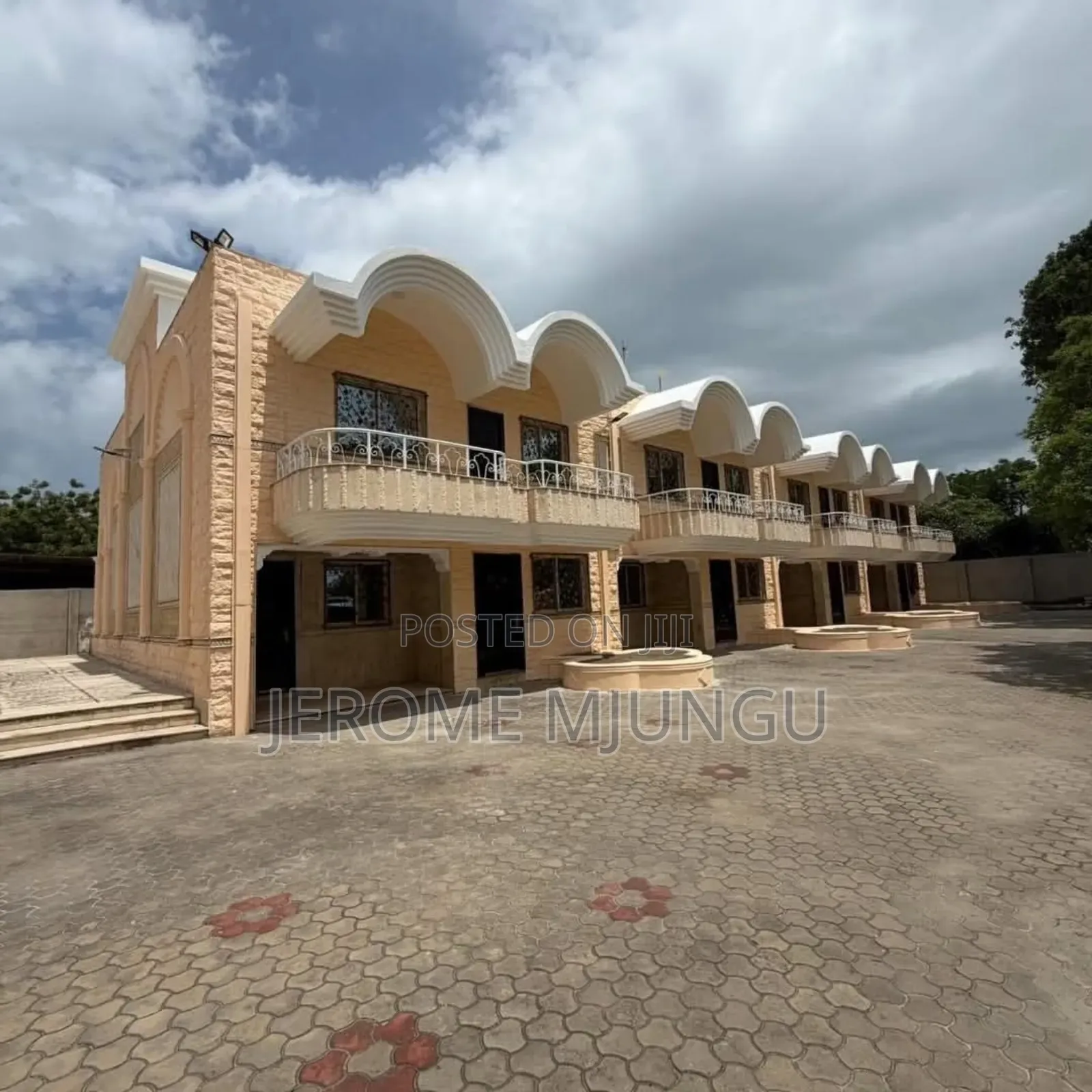 4bdrm Villa in Masaki for rent