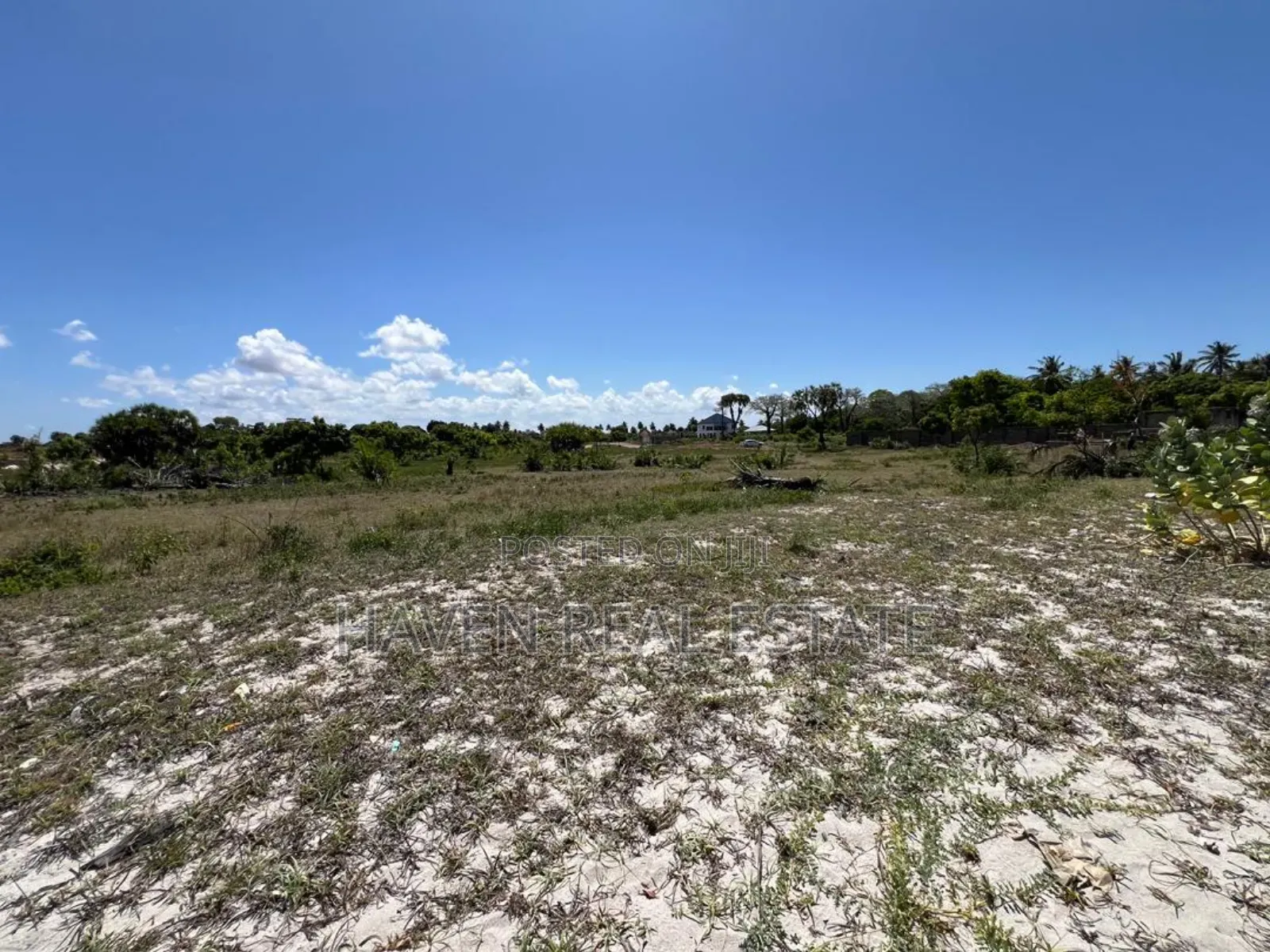 White Sand Beach Inauzwa Kigamboni Gezaulole