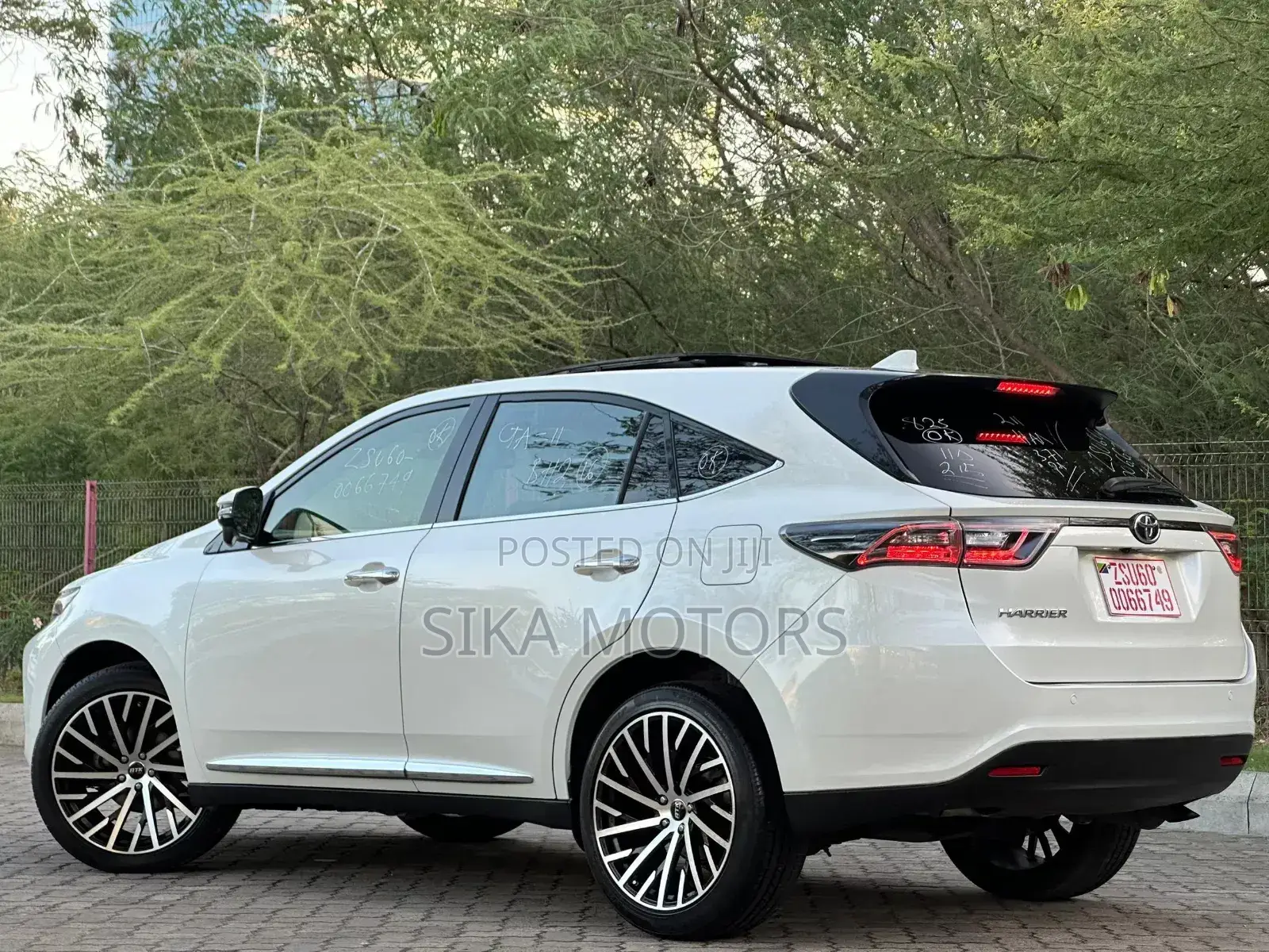 Toyota Harrier 2015 White