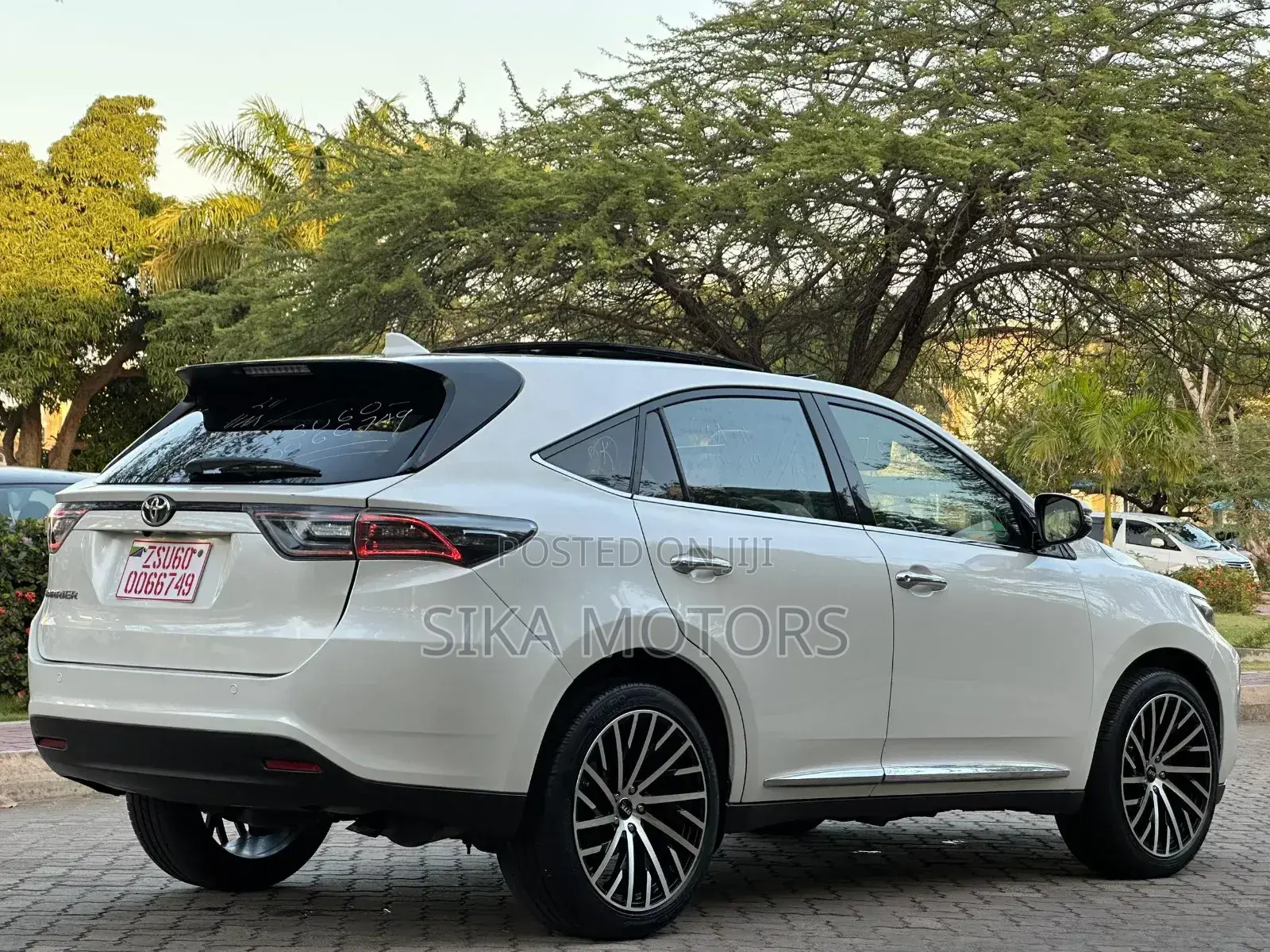 Toyota Harrier 2015 White