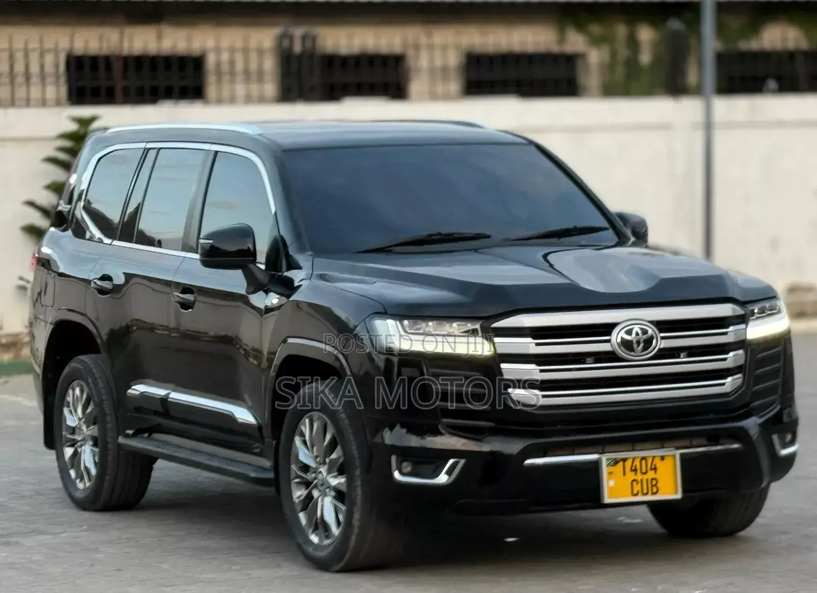 Toyota Land Cruiser 2010 Black