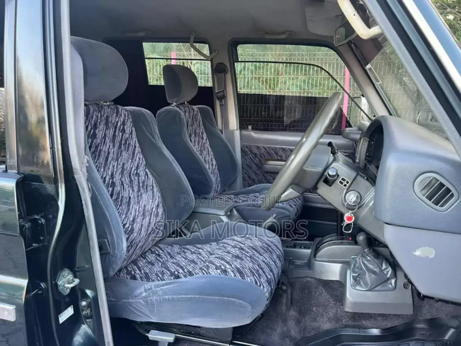 Toyota Land Cruiser Prado 2.4 DT 1995 Matt Black