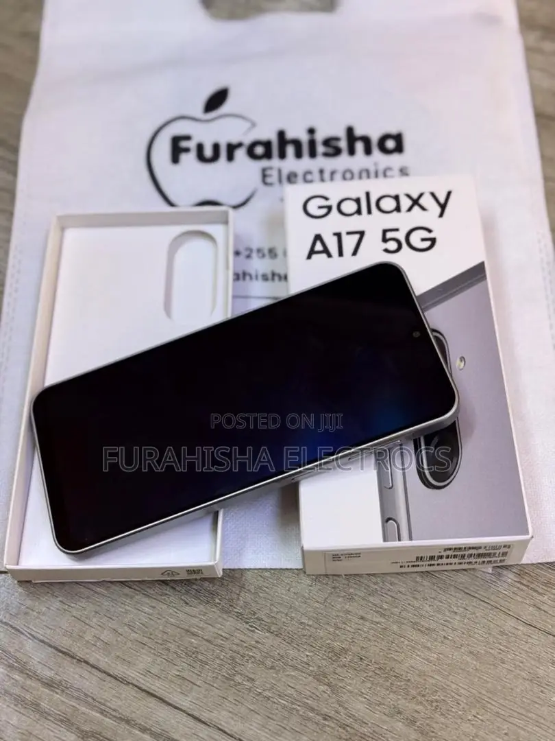 New Samsung Galaxy A17 5G 128 GB Black