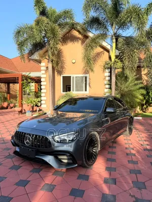 Mercedes-Benz E200 2017 Gray