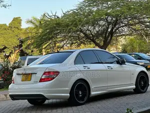 Mercedes-Benz C-Class 2008 White