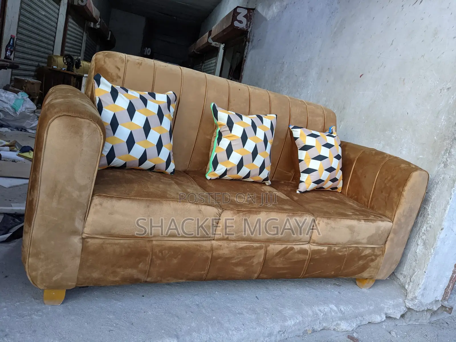 Sofa La Watu Watatu