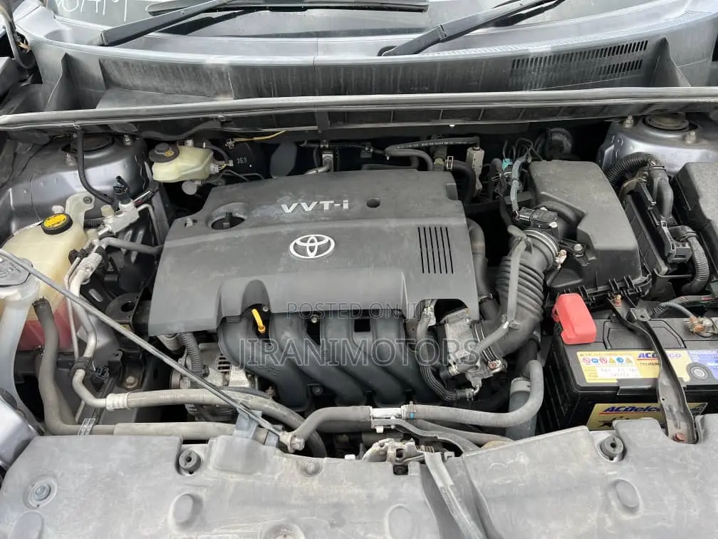 Toyota Corolla Rumion Hatchback 1.5 FWD 2008 Gray