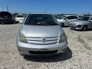Toyota IST 2004 Gray